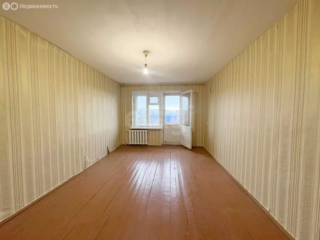 3-комнатная квартира: Ирбит, улица Логинова, 36 (57.9 м) - Фото 1