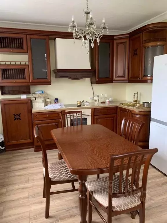 Дом в Омская область, Омск ул. Декабристов, 20 (150 м) - Фото 2