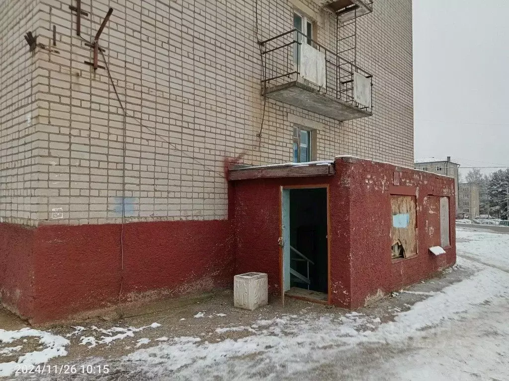 Помещение свободного назначения в Кировская область, Киров Радужный ... - Фото 0
