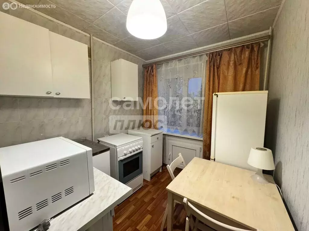 1-комнатная квартира: Уфа, улица Цюрупы, 80 (33 м) - Фото 1