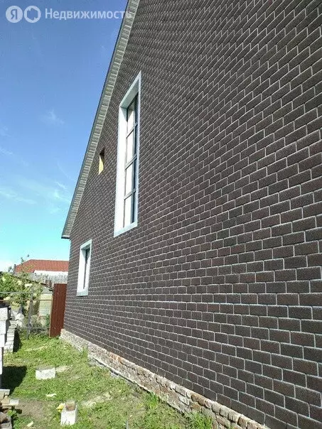 Дом в Ялуторовск, улица Лермонтова (280.5 м) - Фото 1