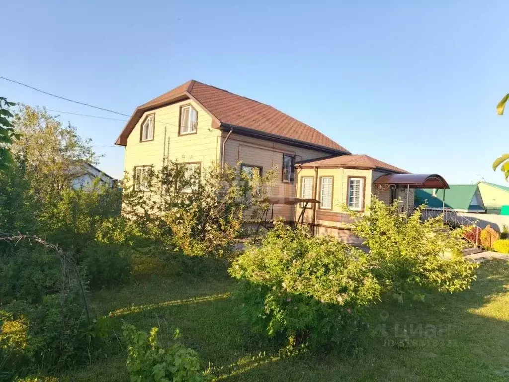 Дом в Башкортостан, Альшеевский район, с. Раевский ул. Дзержинского ... - Фото 0