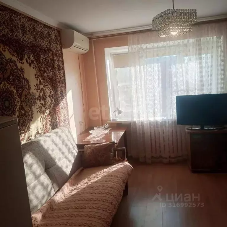 2-к кв. Ростовская область, Таганрог ул. Ломакина, 106 (47.6 м) - Фото 0