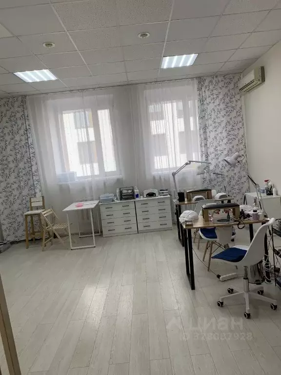 Офис в Красноярский край, Красноярск ул. Ленина, 221А (32 м) - Фото 2