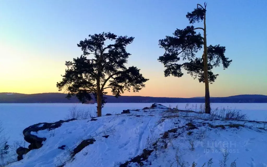 Участок в Челябинская область, Каслинский район, пос. Воздвиженка  ... - Фото 0