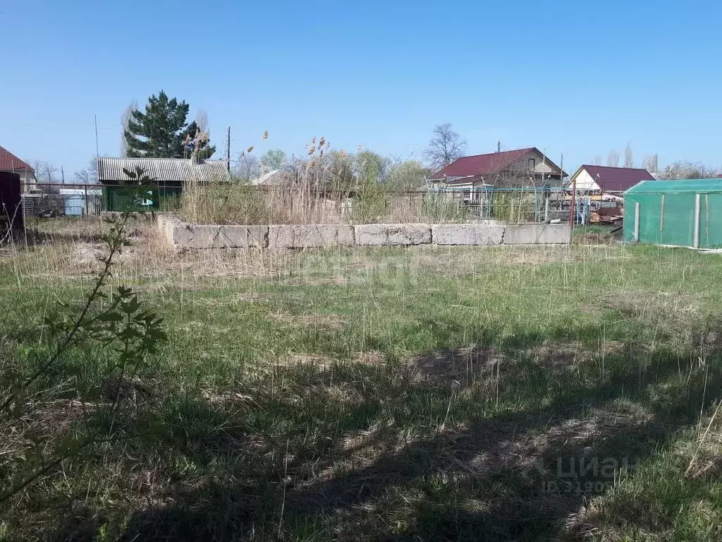 Участок в Саратовская область, Балашов ул. Коммунаров (9.0 сот.) - Фото 0