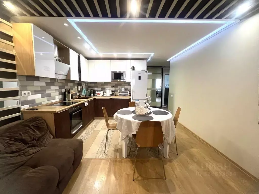 2-к кв. Самарская область, Самара ул. Калинина, 34 (72.0 м) - Фото 2