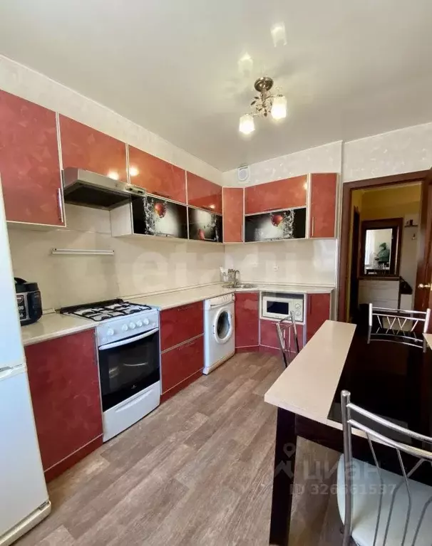 3-к кв. Башкортостан, Стерлитамак Солнечный мкр, ул. Караная Муратова, ... - Фото 1