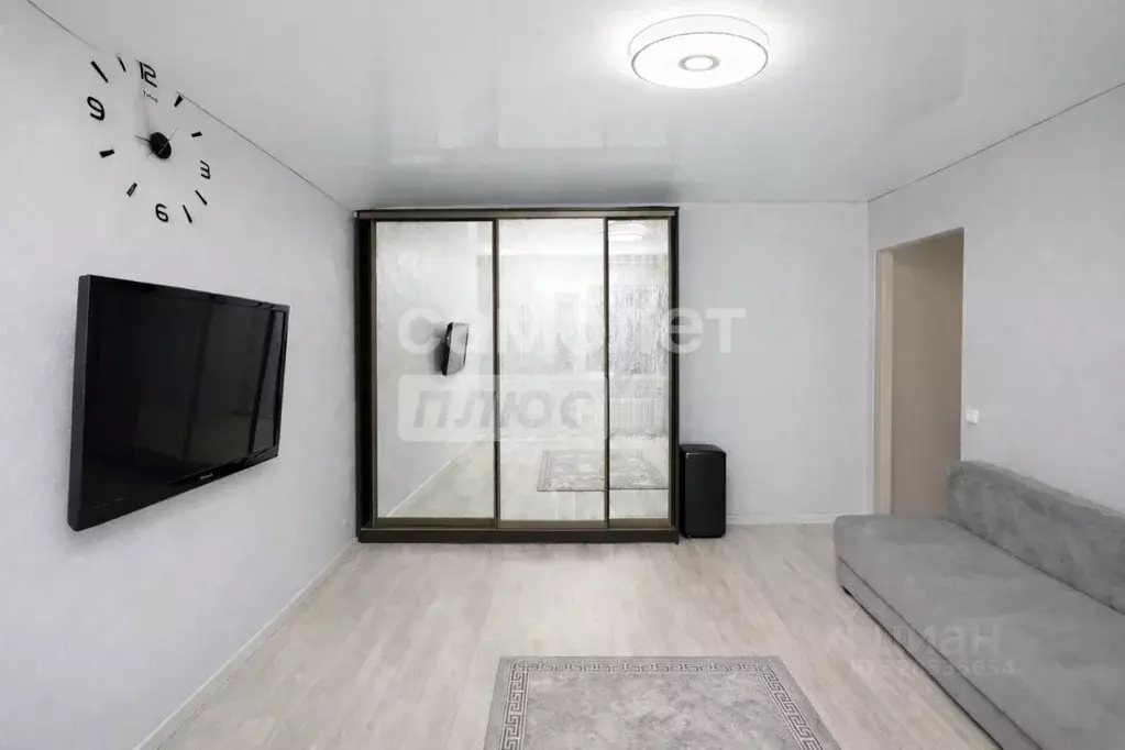 2-к кв. Челябинская область, Верхний Уфалей Каслинская ул., 5 (49.5 м) - Фото 1