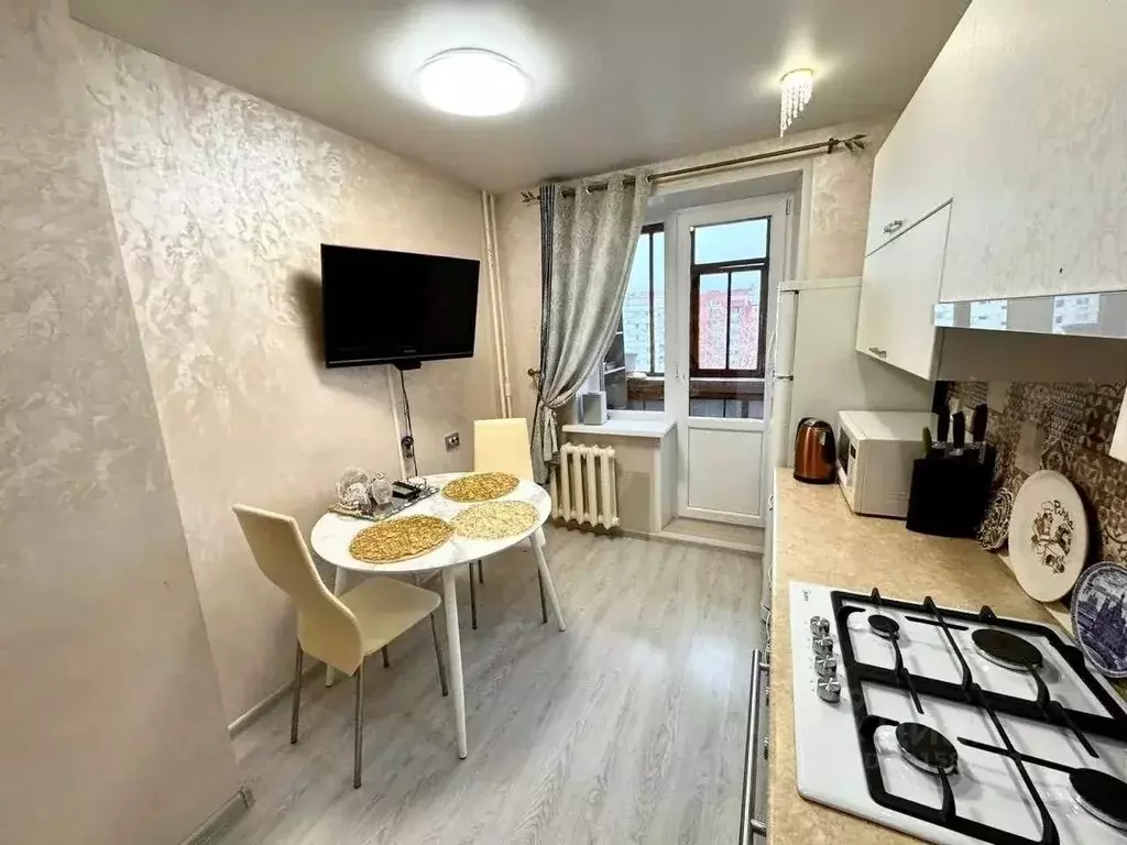 3-к кв. Башкортостан, Уфа Магистральная ул., 6 (82.0 м) - Фото 2
