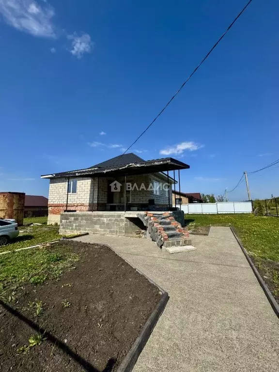 Дом в Белгородская область, Старый Оскол ул. Парковая, 67/41 (150 м) - Фото 0