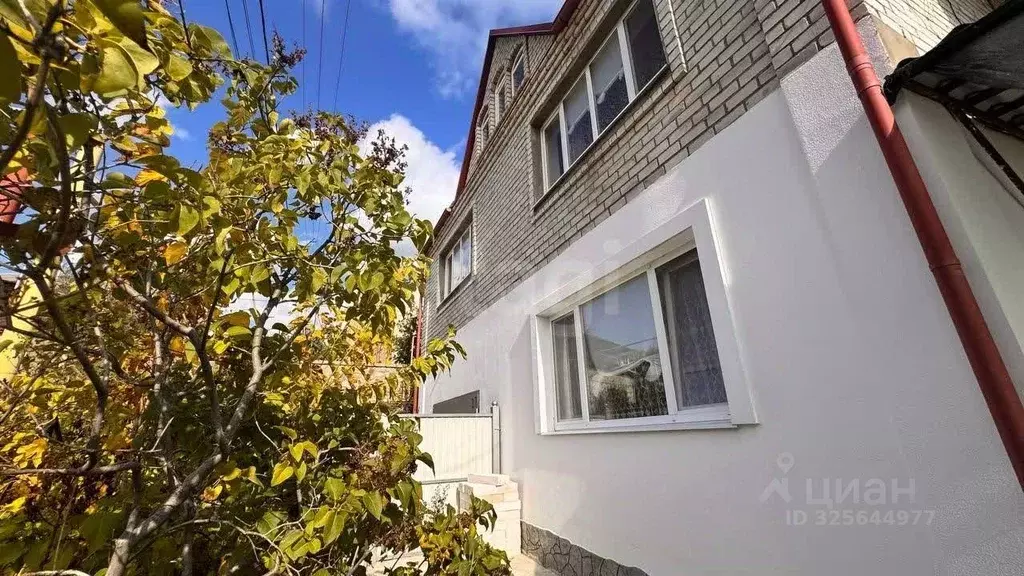 Дом в Крым, Алушта муниципальный округ, с. Изобильное ул. Горная, 27 ... - Фото 2