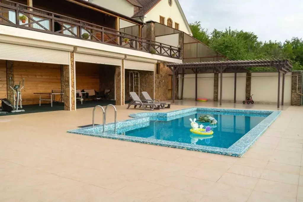 Дом в Краснодарский край, Сочи Адлер жилрайон,  (300 м) - Фото 2