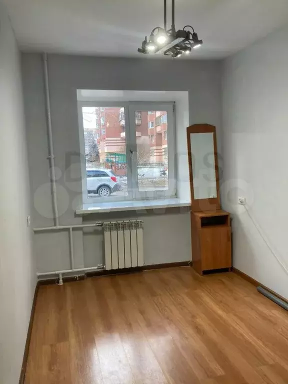 Комната 9 м в 1-к., 1/5 эт. - Фото 1
