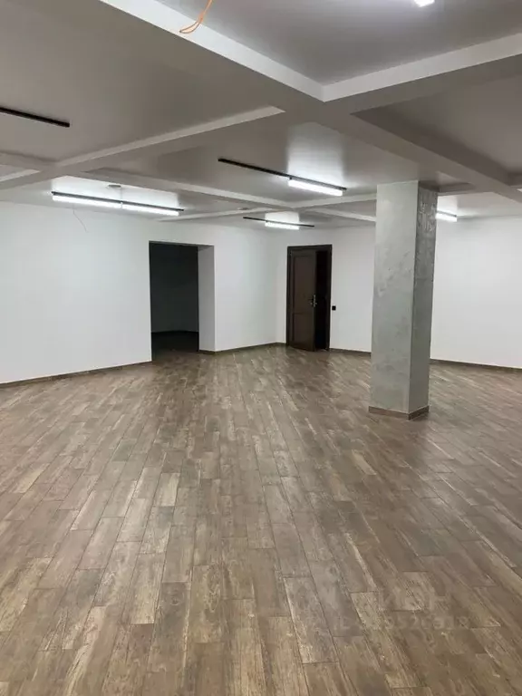 Торговая площадь в Северная Осетия, Владикавказ ул. Гадиева, 56 (125 ... - Фото 1