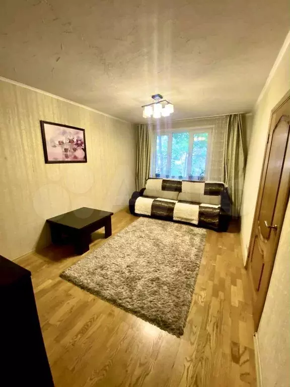 3-к. квартира, 60 м, 3/5 эт. - Фото 0