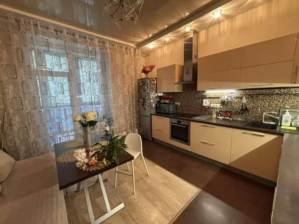 Квартира, 3 комнаты, 105 м - Фото 1