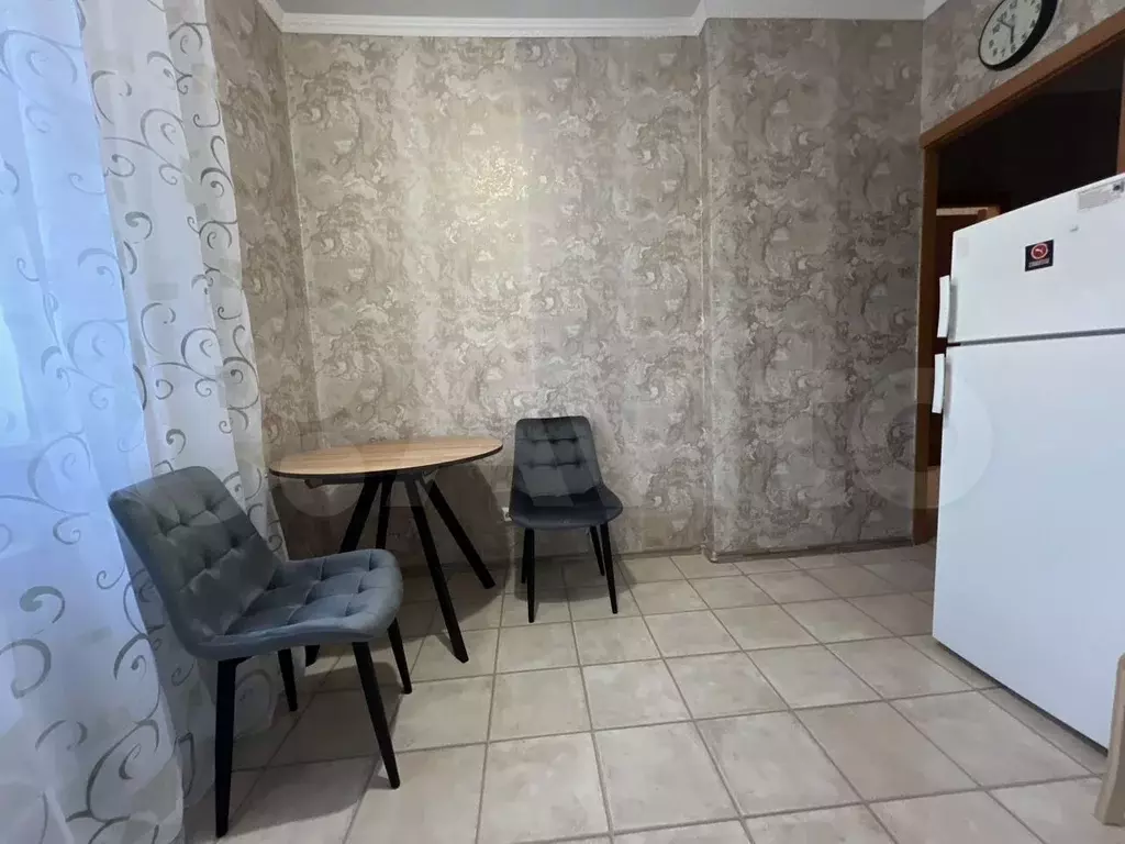 1-к. квартира, 32 м, 4/16 эт. - Фото 0