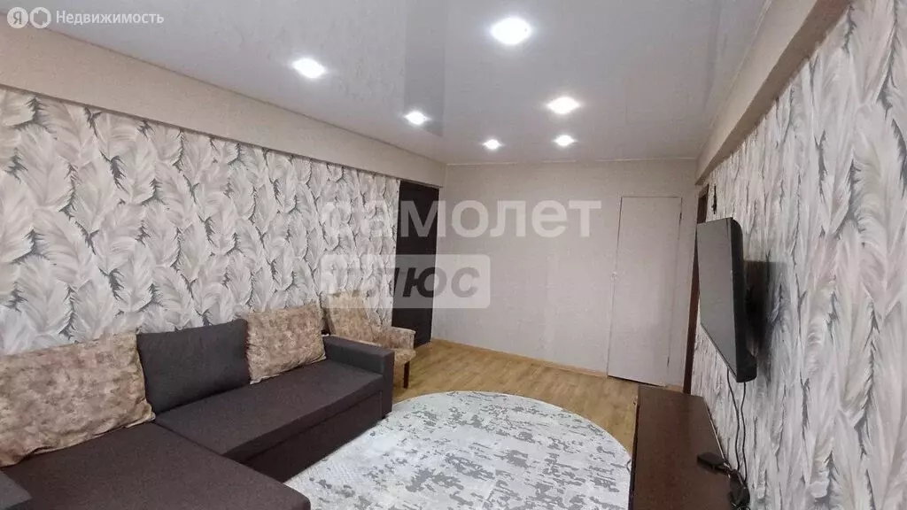 3-комнатная квартира: Рубцовск, Ленинградская улица, 6 (49.4 м) - Фото 1