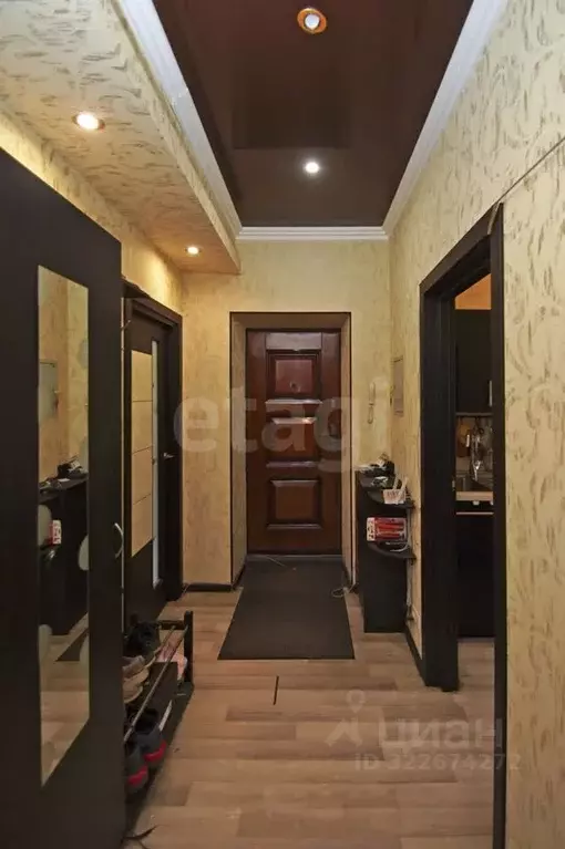 3-к кв. Омская область, Омск ул. Маяковского, 17 (63.8 м) - Фото 1