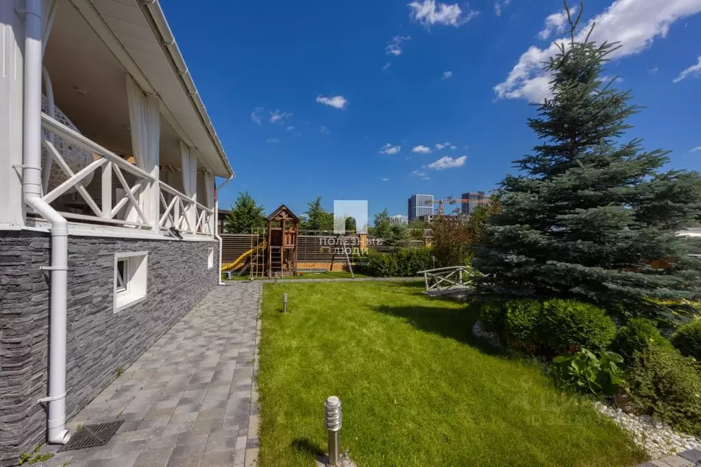 Дом в Амурская область, Благовещенск ул. Чехова, 96 (283 м) - Фото 2