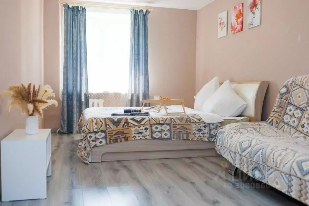 1-к кв. Вологодская область, Череповец Набережная ул., 47 (50.0 м) - Фото 1