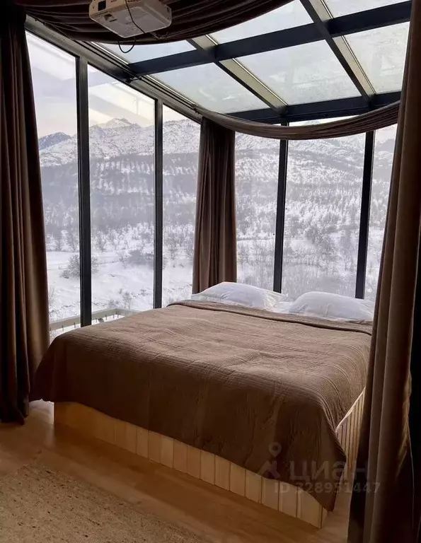 Студия Карачаево-Черкесия, Зеленчукский район, с. Архыз ул. Биджиева, ... - Фото 1