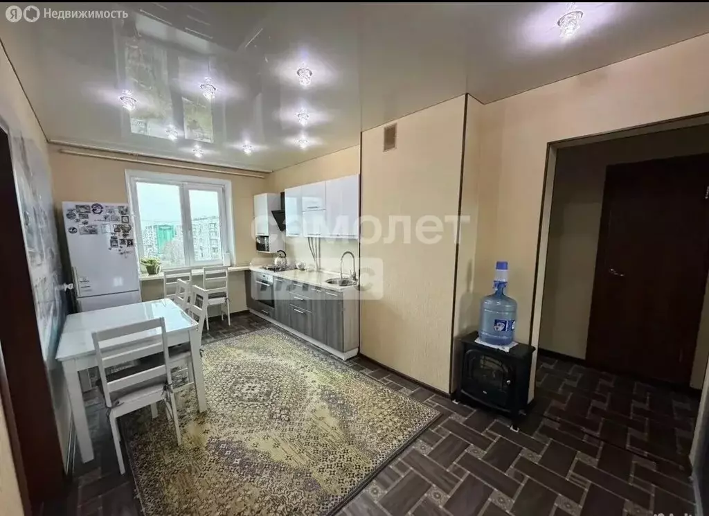 3-комнатная квартира: Миасс, улица Жуковского, 2 (62.5 м) - Фото 2