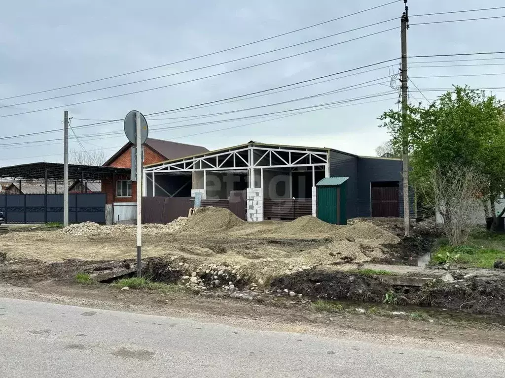 Помещение свободного назначения в Адыгея, Майкопский район, Кировское ... - Фото 1