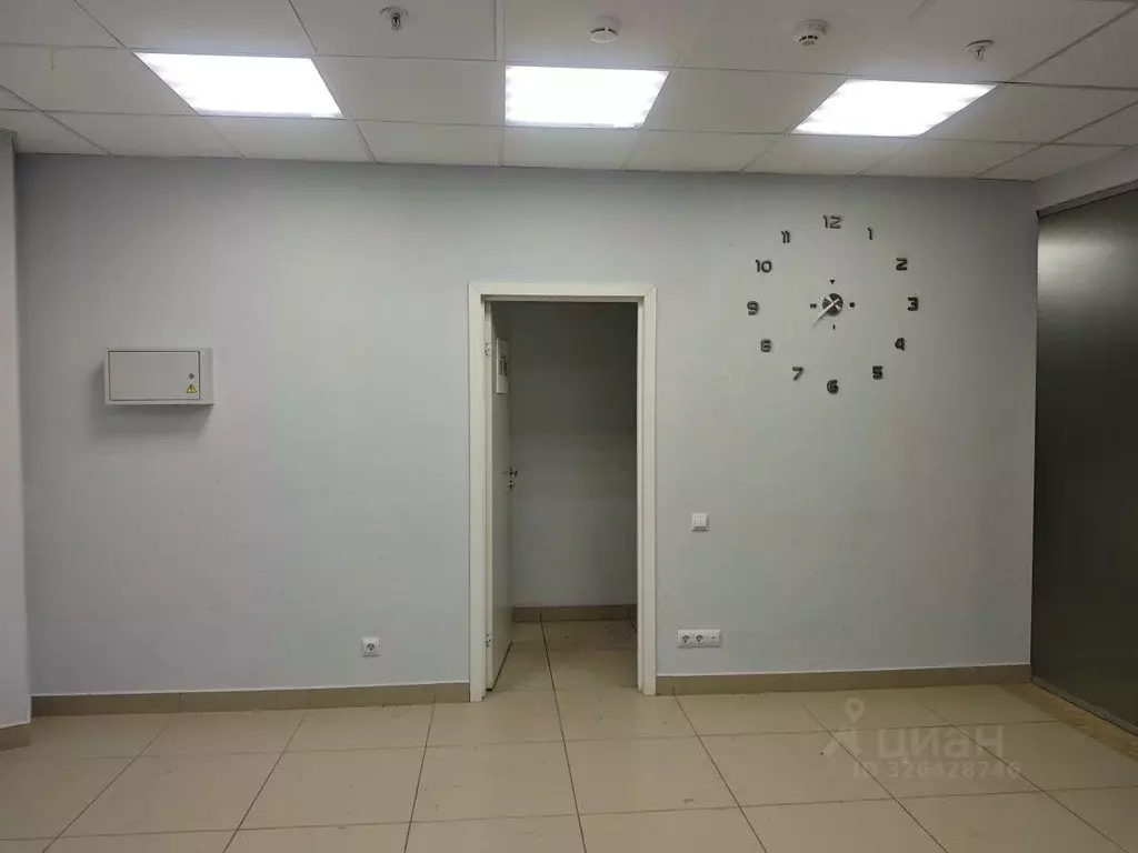 Офис в Свердловская область, Екатеринбург ул. Московская, 195 (15 м) - Фото 2