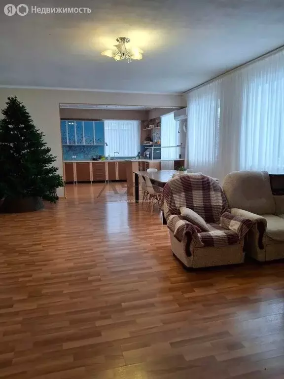 Дом в село Тихоново, улица Шишкина, 5 (317.7 м) - Фото 1