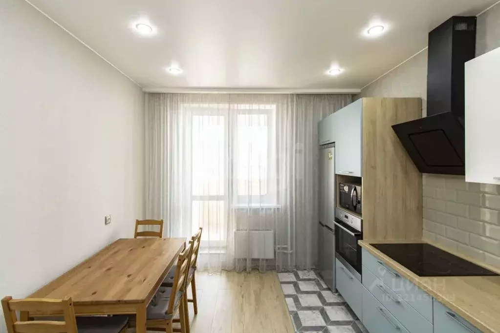 1-к кв. Тюменская область, Тюмень ул. 50 лет Октября, 75к1 (41.0 м) - Фото 1