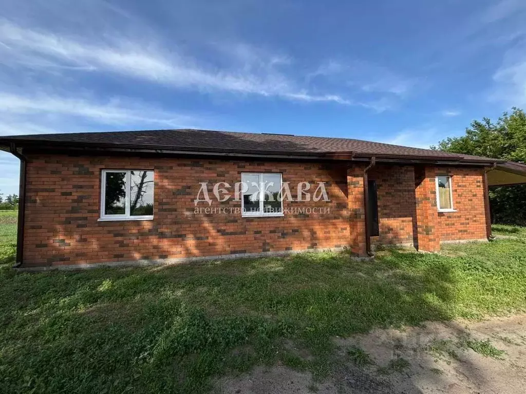 Коттедж в Белгородская область, Старооскольский городской округ, с. ... - Фото 0