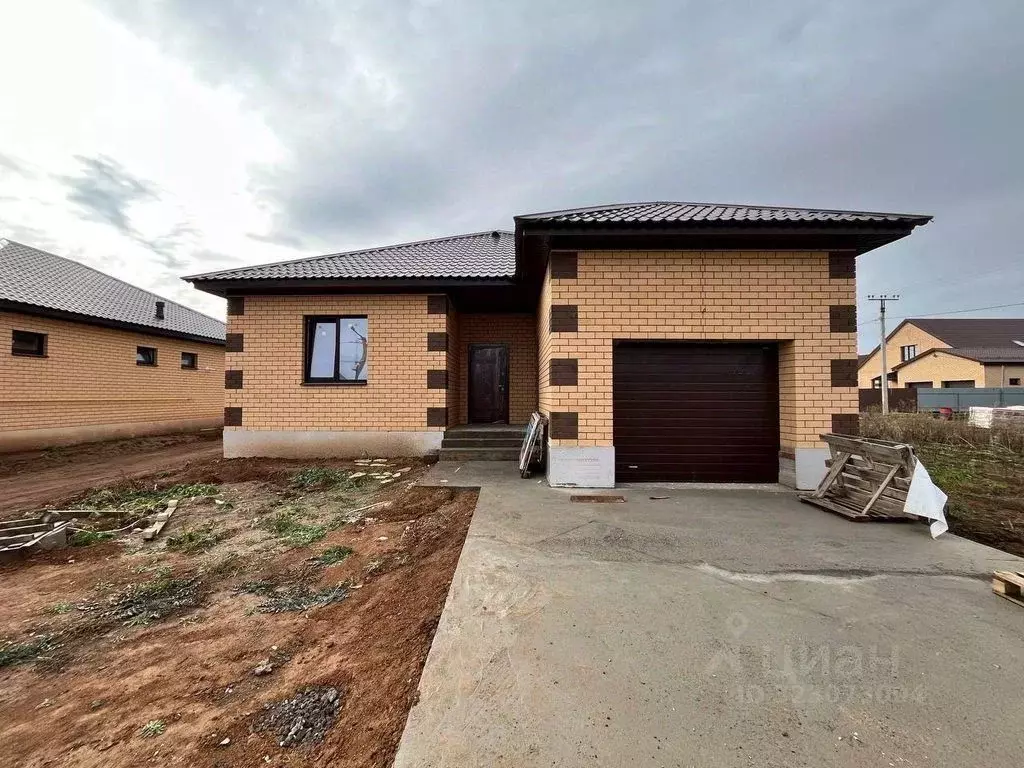 Дом в Оренбургская область, Оренбургский район, с. Подгородняя ... - Фото 1