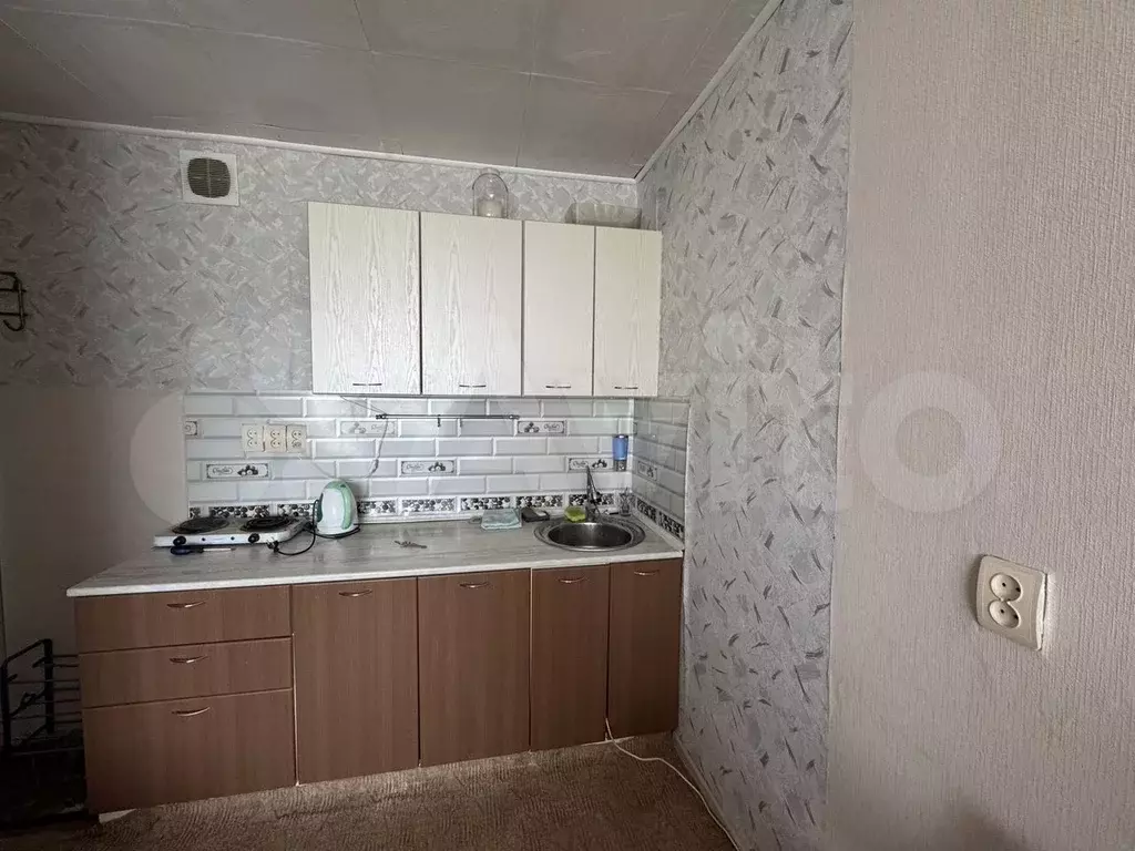 Комната 18 м в 4-к., 5/5 эт. - Фото 0