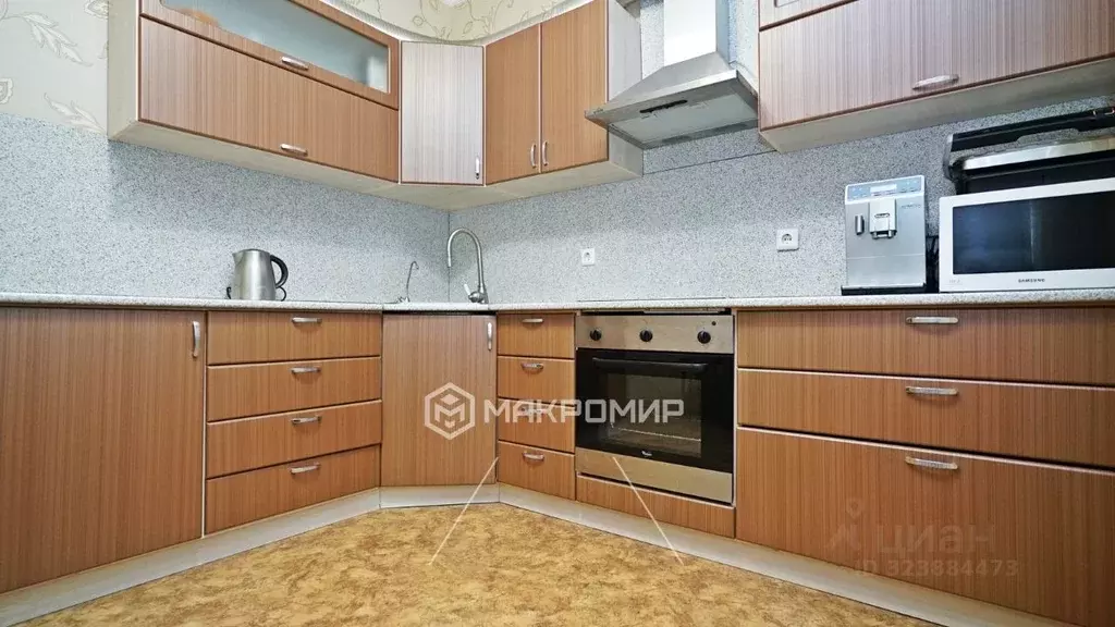 2-к кв. Татарстан, Казань ул. Амирхана Еники, 17 (57.1 м) - Фото 2