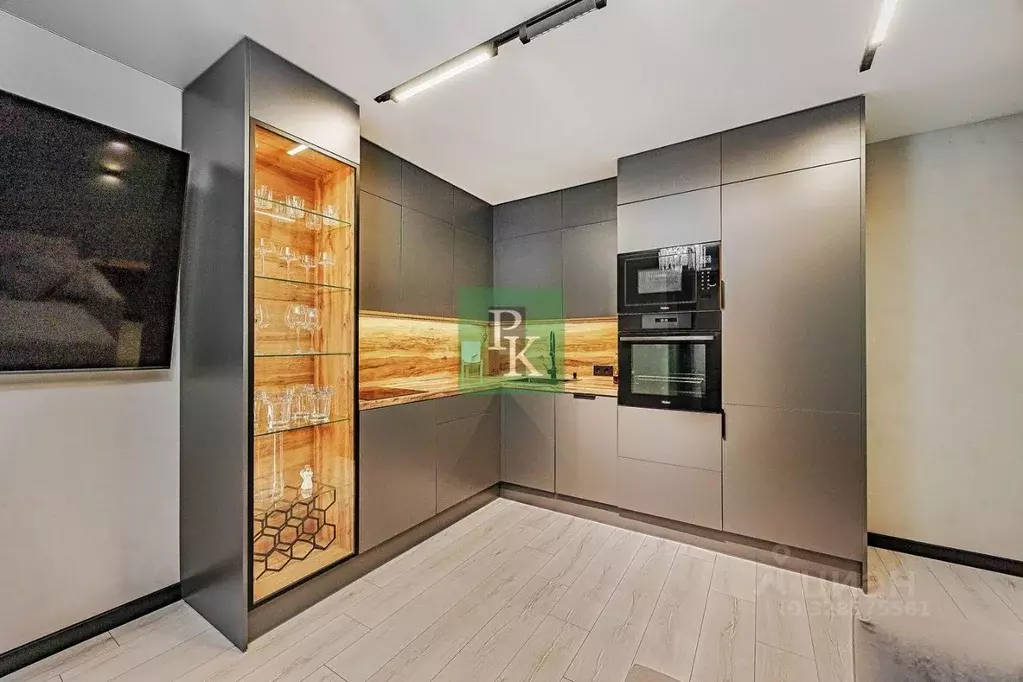 2-к кв. Севастополь ул. Колобова, 18/11 (60.6 м) - Фото 1