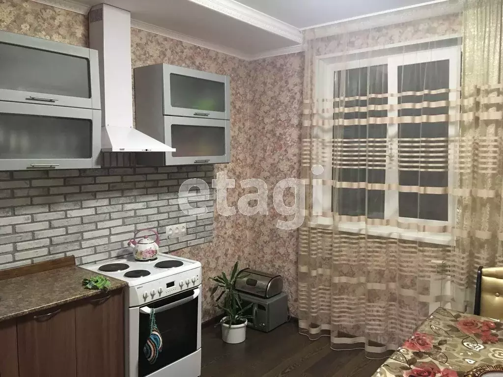 3-к кв. Ханты-Мансийский АО, Нижневартовск Северная ул., 5 (73.8 м) - Фото 0