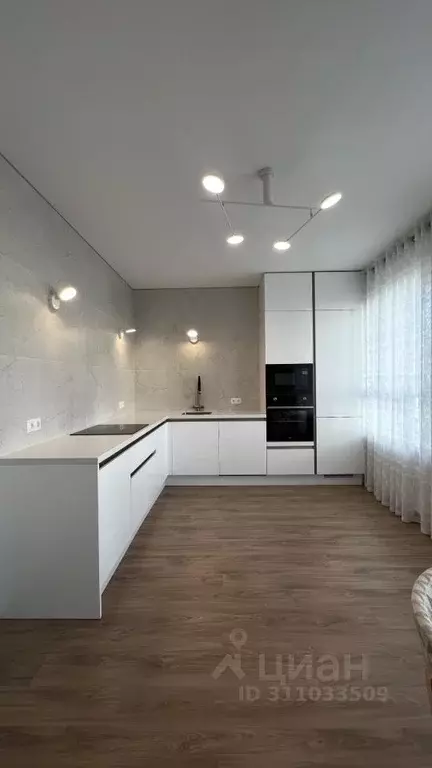 2-к кв. Свердловская область, Екатеринбург ул. 8 Марта, 204Г (63.0 м) - Фото 1