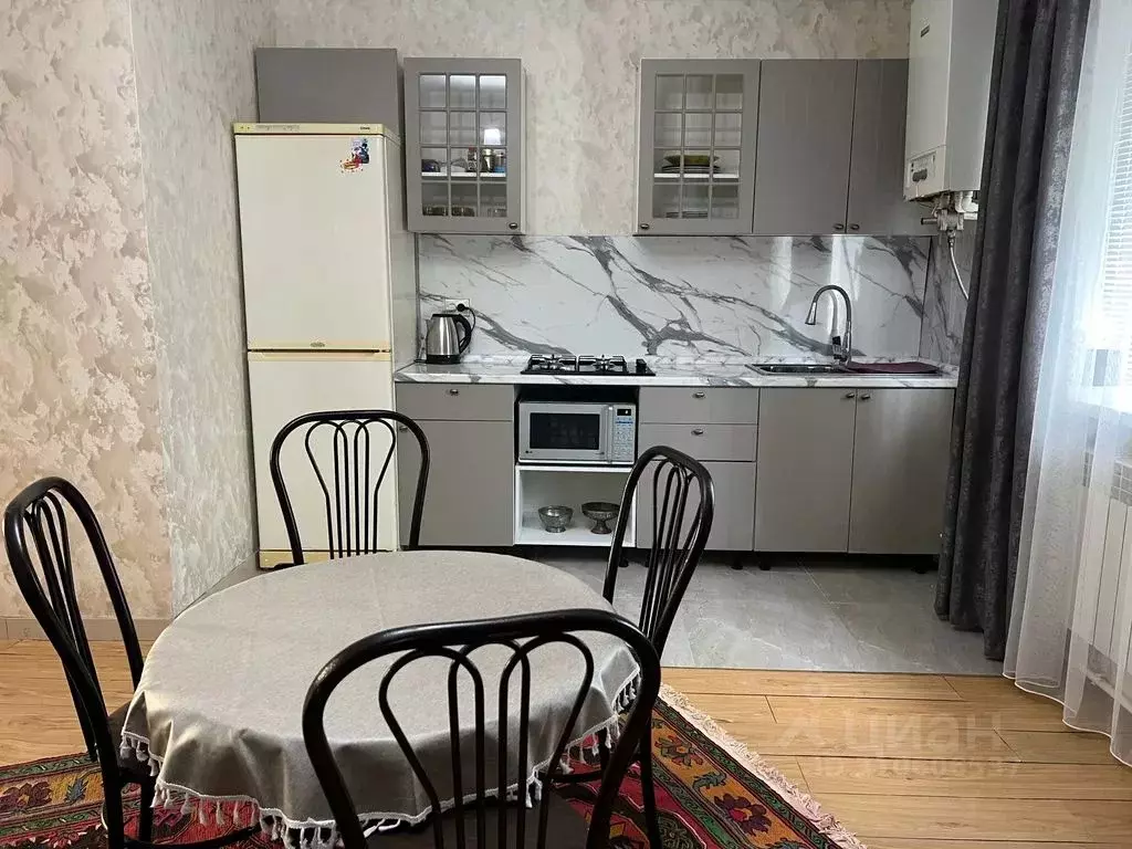 Дом в Дагестан, Махачкала ул. Мекегинская, 9 (50 м) - Фото 1