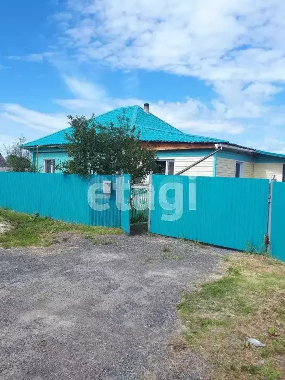 Дом в Тюменская область, Ярковский муниципальный округ, с. Иевлево ул. ... - Фото 1