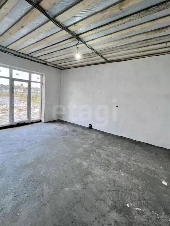 Дом в Белгородская область, Корочанский район, Мелиховское с/пос, с. ... - Фото 1