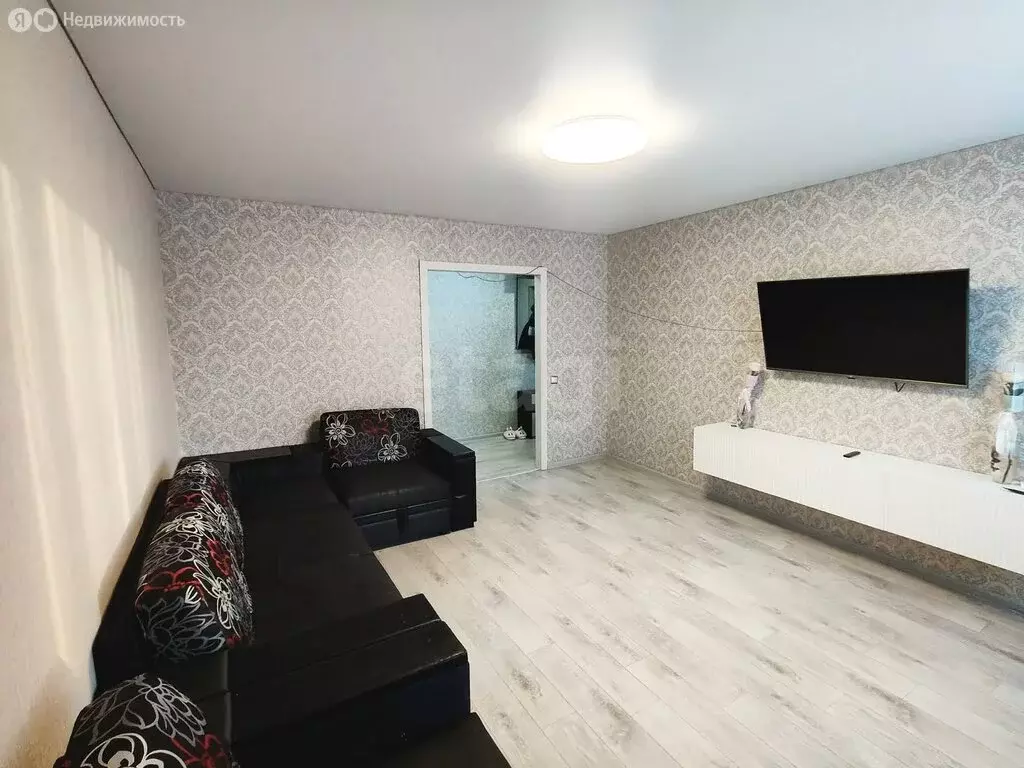 3-комнатная квартира: Стерлитамак, микрорайон Михайловский, улица ... - Фото 2