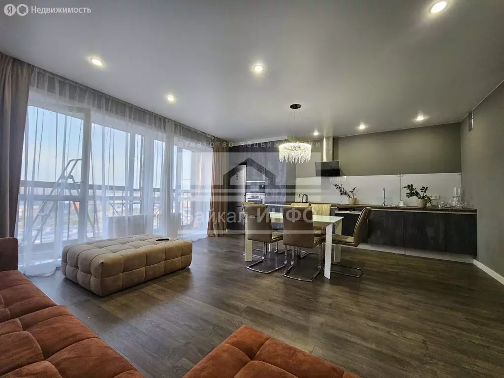 2-комнатная квартира: Иркутск, Байкальская улица, 236В/1 (80 м) - Фото 1