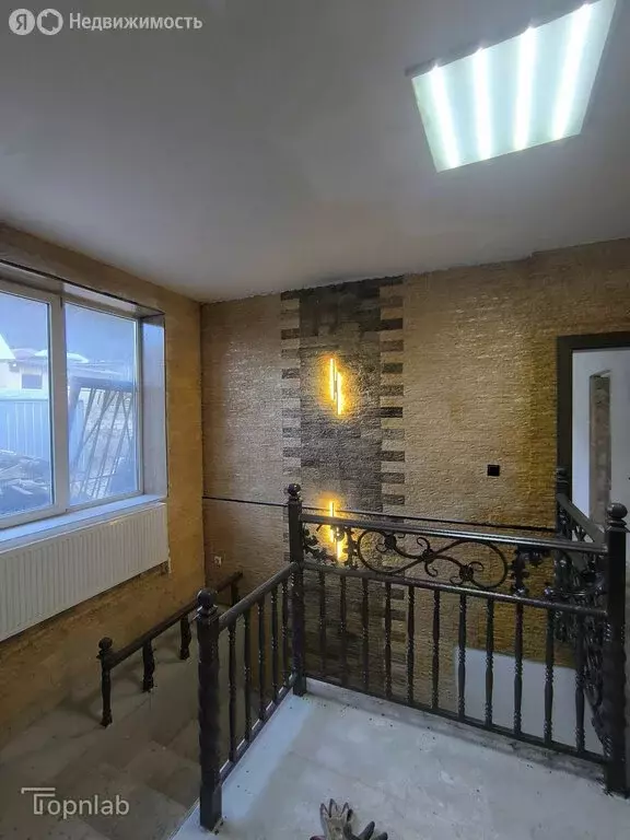 Дом в Эльбрусский район, село Эльбрус (218.44 м) - Фото 1