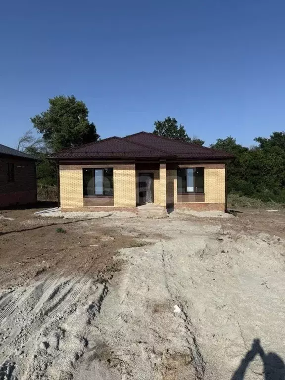 Дом в Курская область, Курский район, Нижнемедведицкий сельсовет, ... - Фото 0