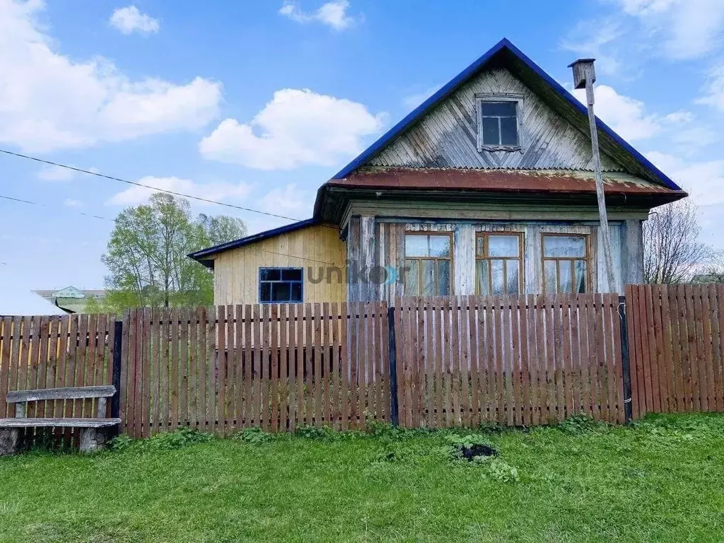 Дом в Башкортостан, Нуримановский район, Новокулевский сельсовет, с. ... - Фото 1