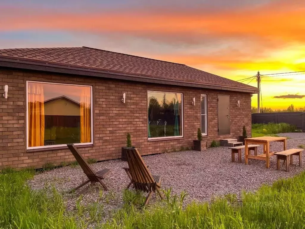 Дом в Ленинградская область, Ломоносовский район, Пениковское с/пос, ... - Фото 1
