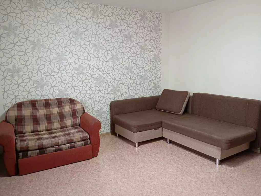 1-к кв. Алтайский край, Барнаул проезд Южный Власихинский, 34 (40.0 м) - Фото 1