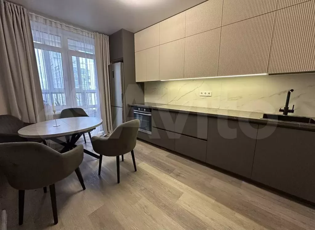 3-к. квартира, 80 м, 6/9 эт. - Фото 0